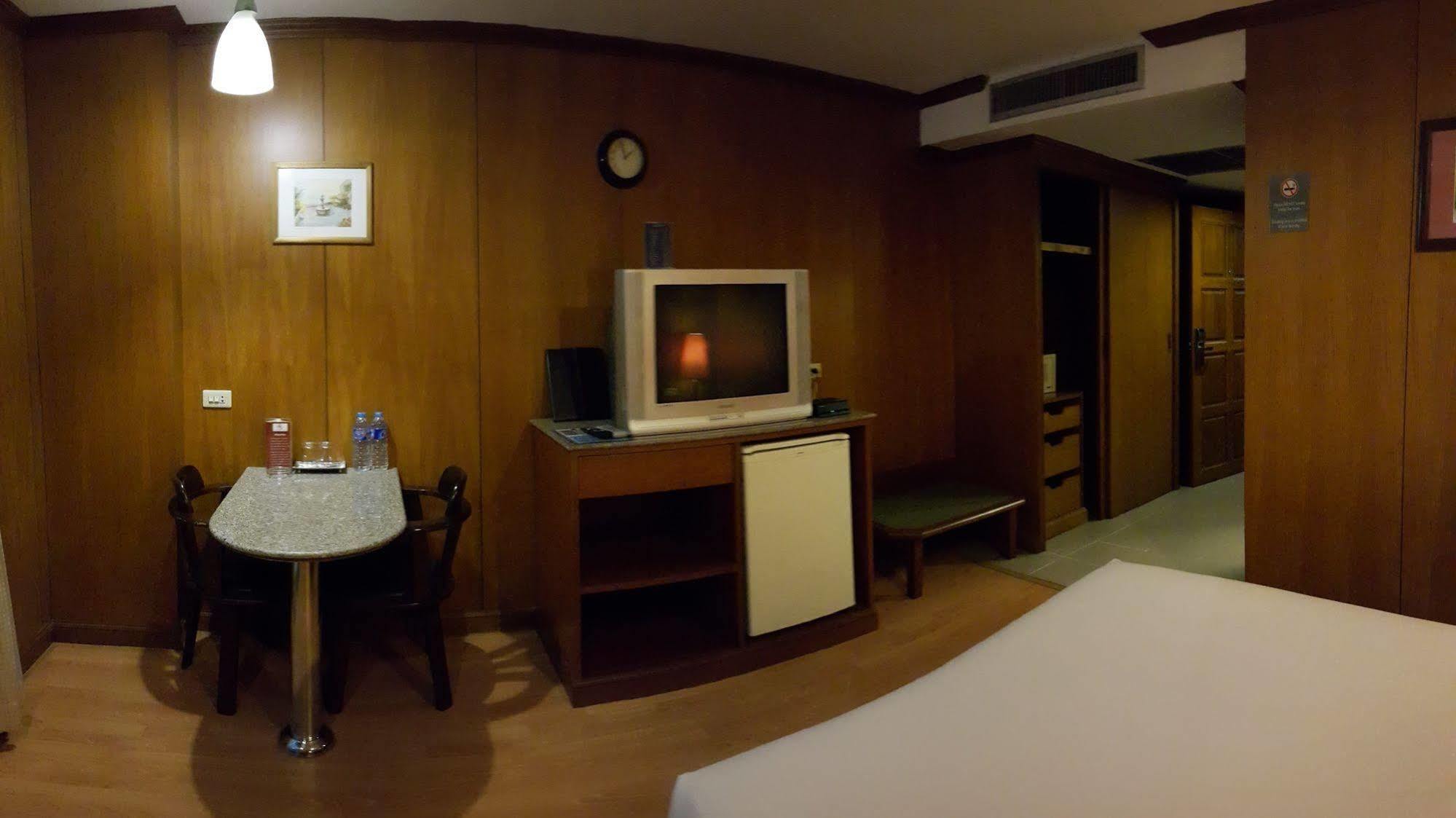Dynasty Inn Pattaya Εξωτερικό φωτογραφία