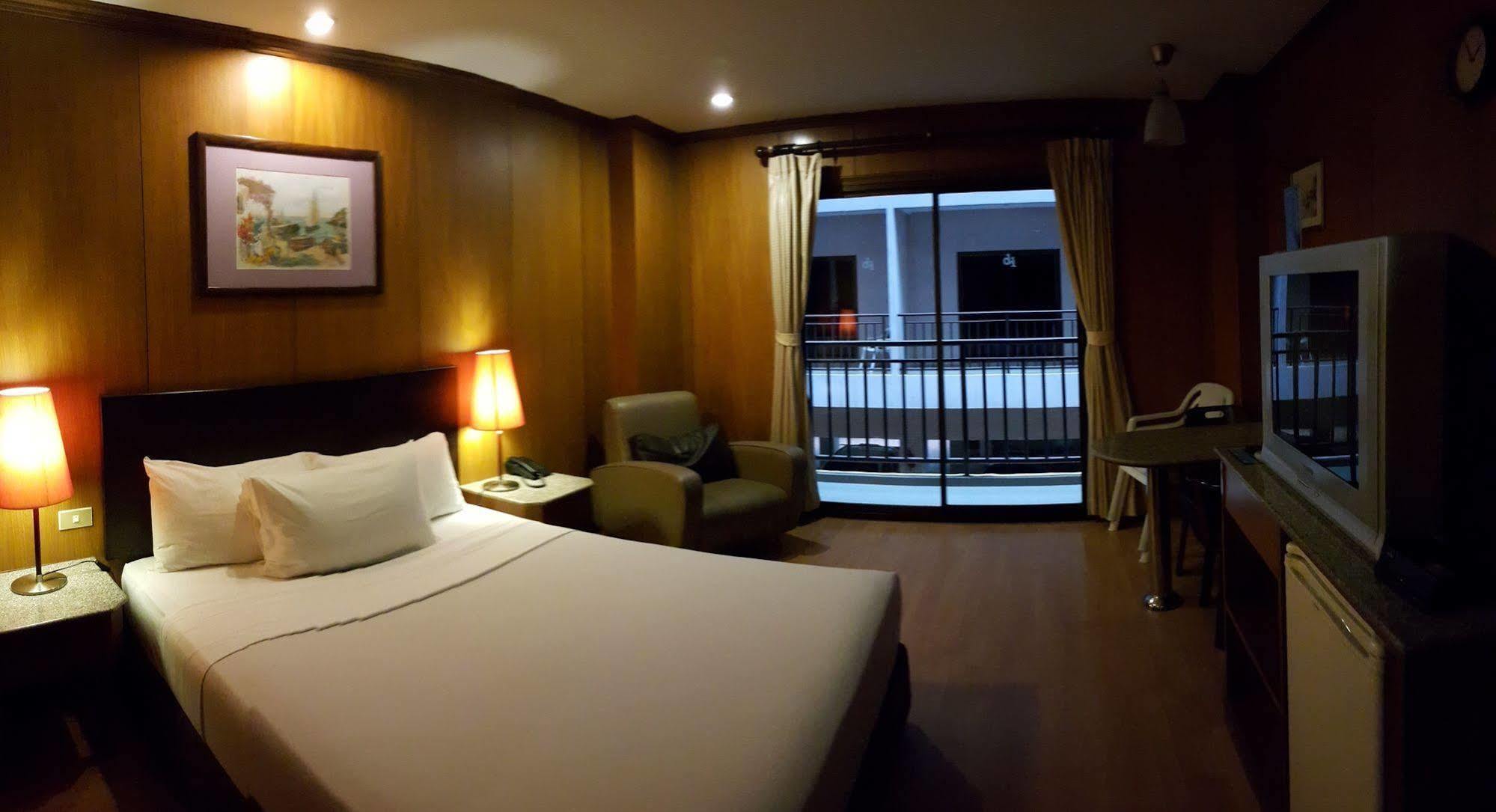 Dynasty Inn Pattaya Εξωτερικό φωτογραφία