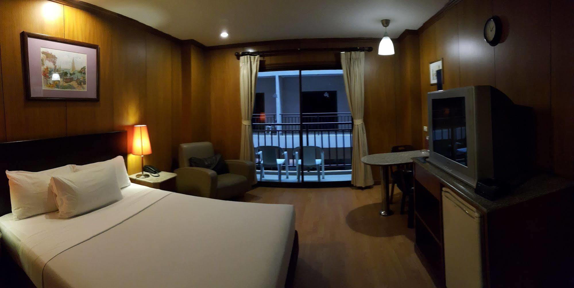 Dynasty Inn Pattaya Εξωτερικό φωτογραφία